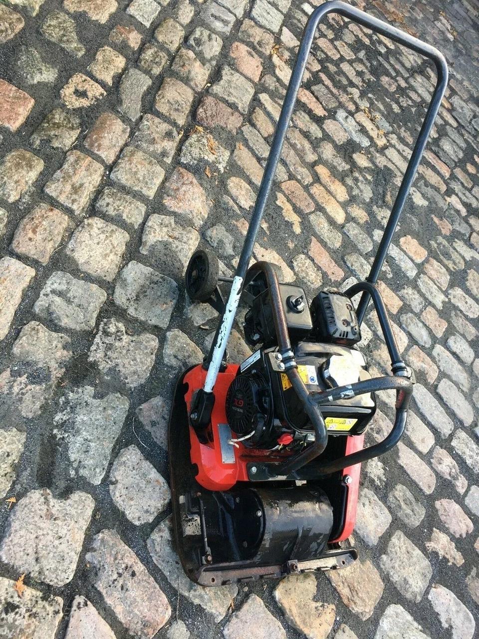 Pladevibrator Chicago Pneumatic MV90 (94 kg)